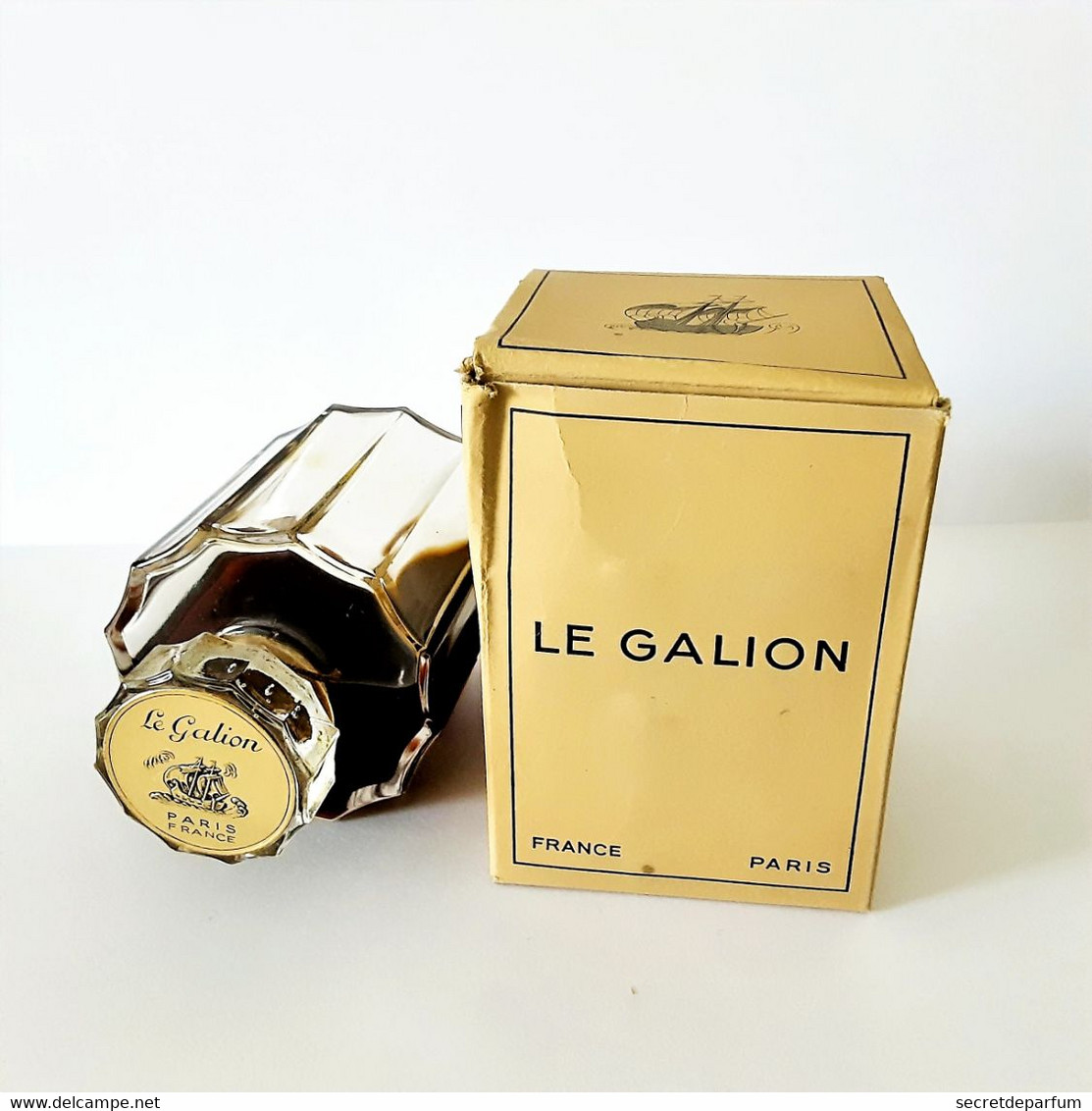 Flacon De Parfum  GARDÉNIA  De LE GALION Hauteur Totale 8.5 Cm + Boite - Donna