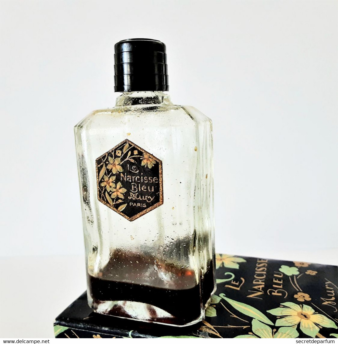 Miniatures De Parfum FLACON  De PARFUM  LE  NARCISSE BLEU  De MURY   Hauteur 9.5 Cm + Boite 11 Cm X 6.5 Cm - Unclassified