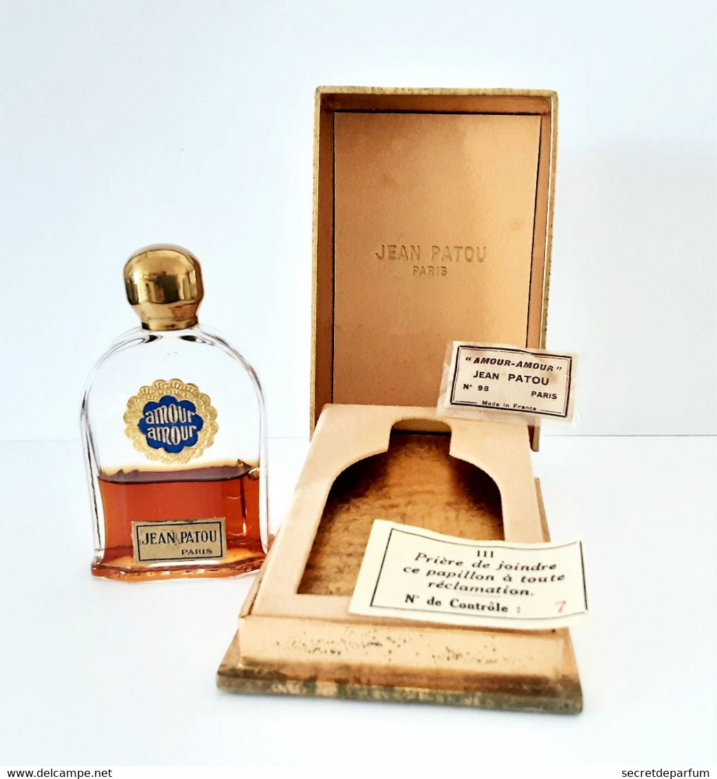 FLACON De  PARFUM  AMOUR AMOUR  De  JEAN PATOU PARIS   Avec COFFRET BOITE - Zonder Classificatie