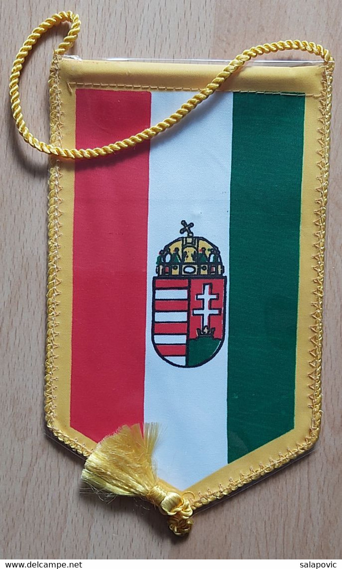 Hungary Basketball Association  PENNANT, SPORTS FLAG  SZ74/70 - Kleding, Souvenirs & Andere