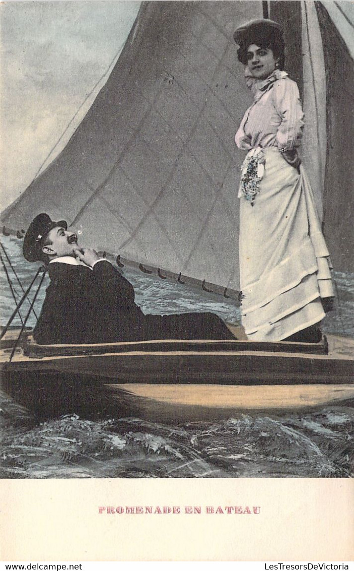 COUPLES - Promenade En Bateau  - Carte Postale Ancienne - Couples