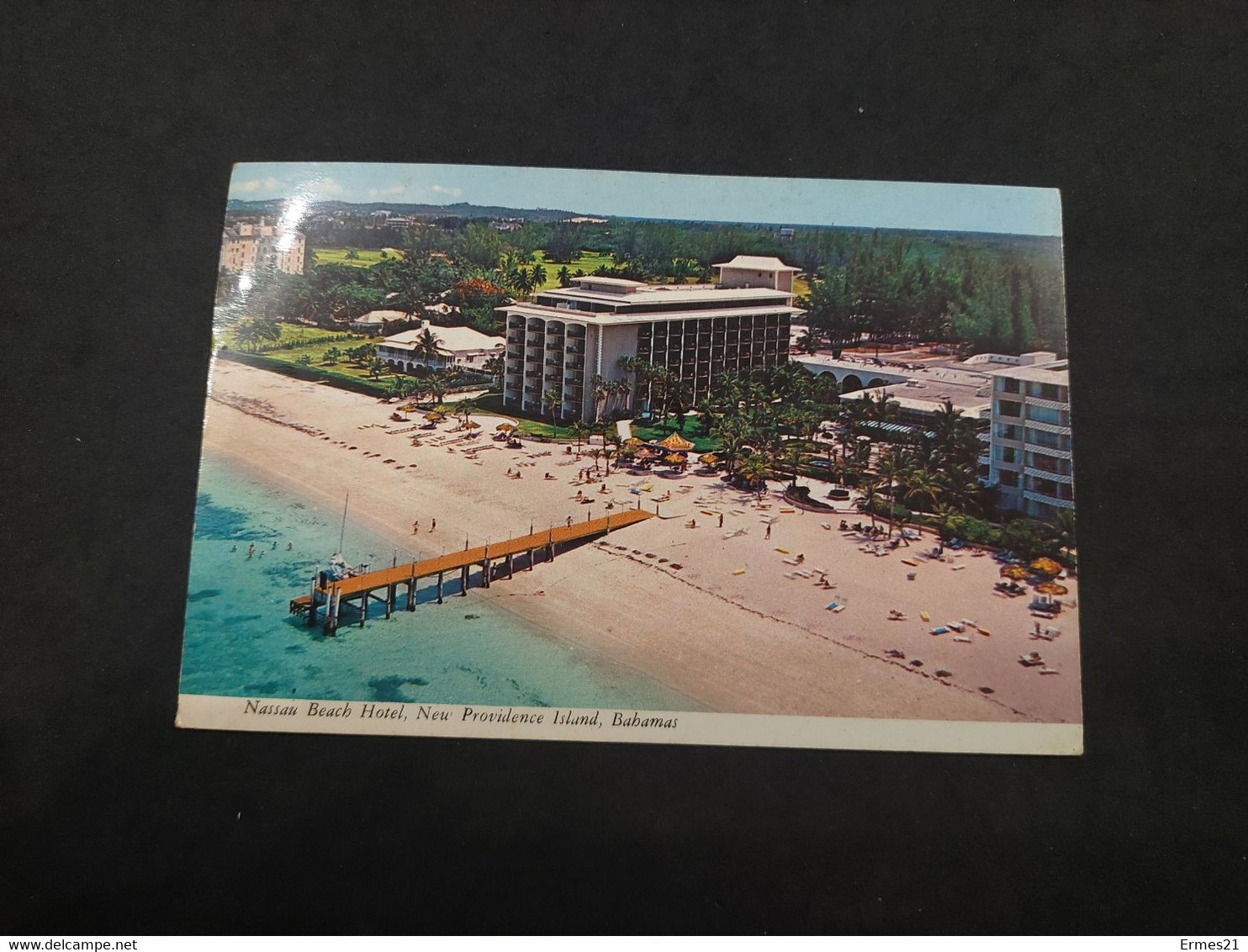 Cartolina  Bahamas 1977. Nassau Beach Hotel.   Viaggiata. Condizioni Buone. - Guyana (ehemals Britisch-Guayana)