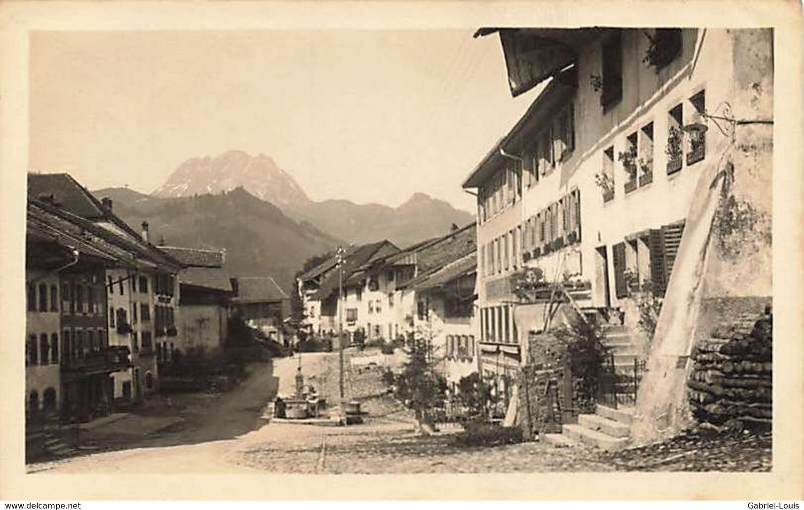 Gruyères Rue Et Moléson Glasson - Gruyères