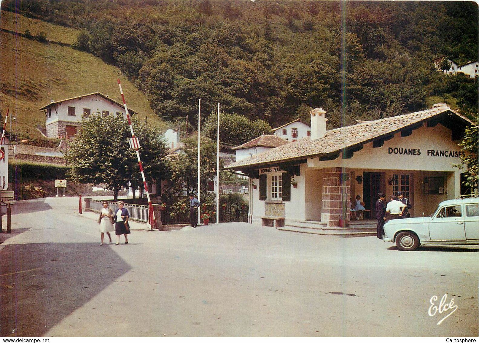 CPM 64 Pyrénées-Atlantiques > Arnéguy La Frontière Franco Espagnole Douanes Douane 1964 - Arnéguy