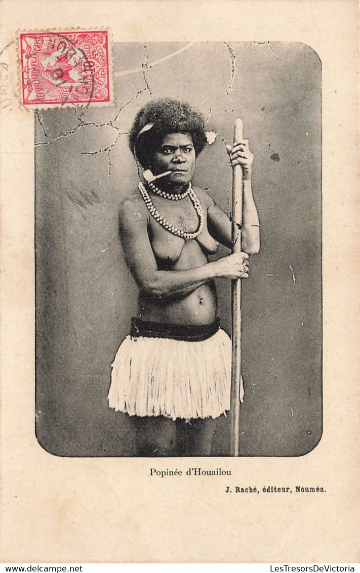 Nouvelle Calédonie - Nouméa - Popinée De D'houailou - Edit. J. Raché - Sein Nu - Pipe - Carte Postale Ancienne - Nueva Caledonia