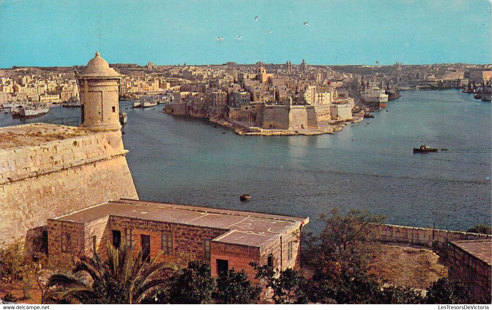 Malte - The Grand Harbour With The Old Fortified City Of Senglea - Carte Postale Ancienne - Malte