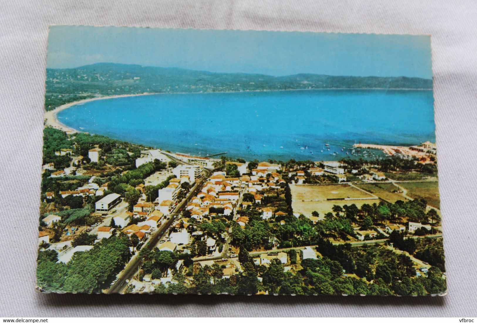 Cpm 1971, Cavalaire Sur Mer Et La Baie, Var 83 - Cavalaire-sur-Mer