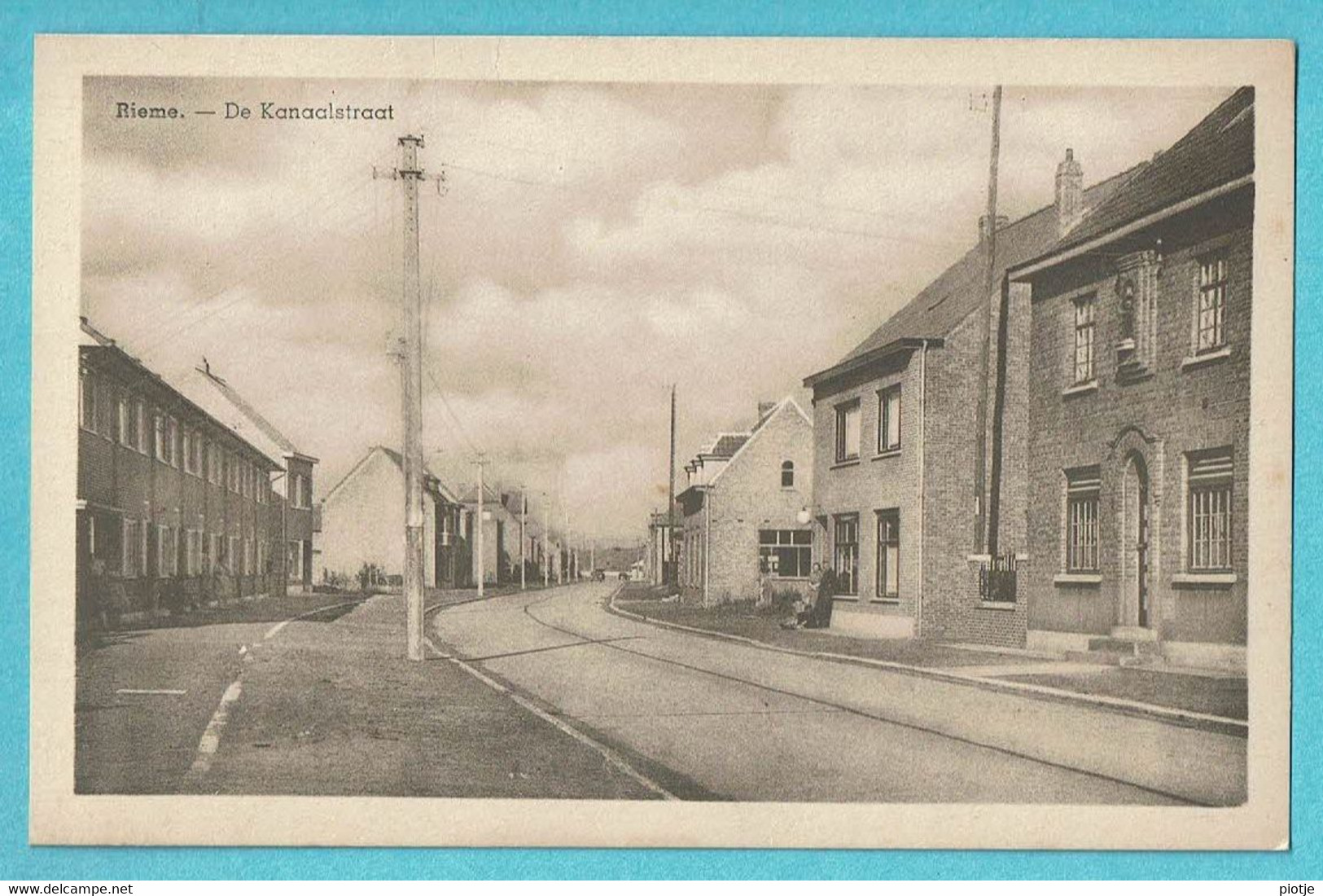 * Rieme - Ertvelde (Evergem - Oost Vlaanderen) * (Uitg A. Van Gelderen Levrau) De Kanaalstraat, Rue Du Canal, Old - Evergem