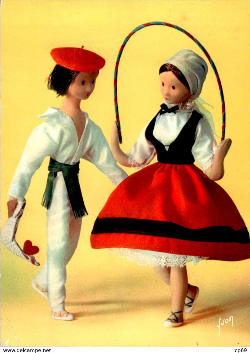 Peynet Les Amoureux De Peynet Pays Basque N°31 Poupée Doll Bambola 玩具娃娃 Muñeca 人形 Vestire Robe Dress En B.Etat - Peynet