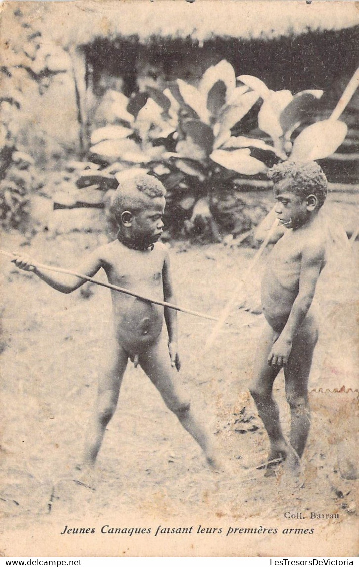 Nouvelle Calédonie - Jeunes Canaques Faisant Leurs Premières Armes - Coll. Barrau  - Carte Postale Ancienne - Nueva Caledonia