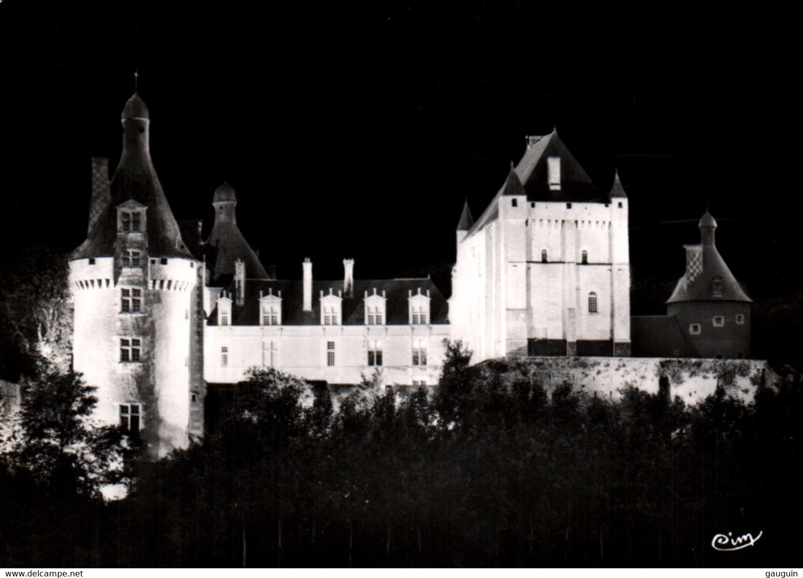 CPSM - BONNES - Château Du Touffou … LOT 2 CP / Edition Combier - Chateau De Touffou