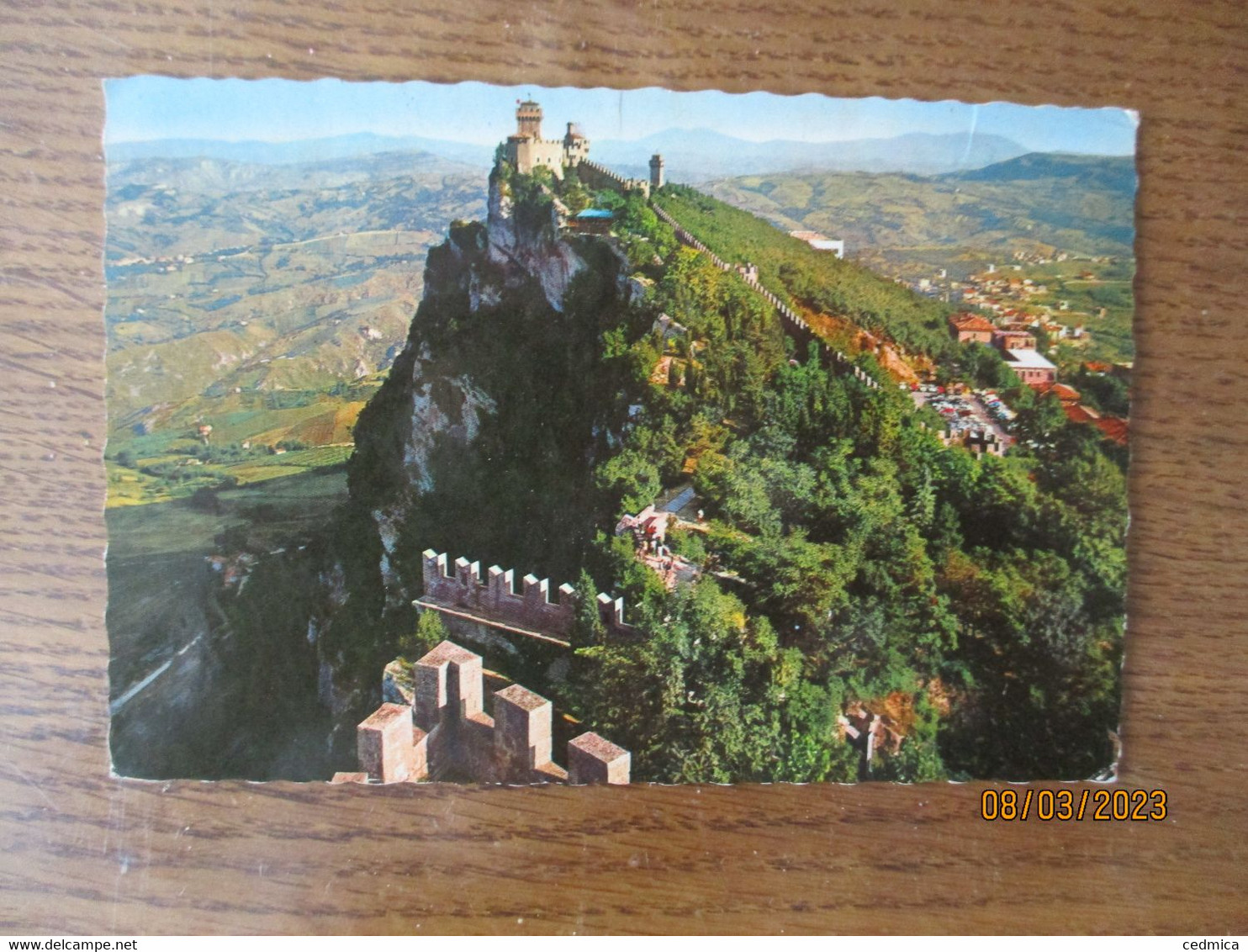 7 TIMBRES SAN MARINO SUR CARTE POSTALE DE 1973 - Covers & Documents