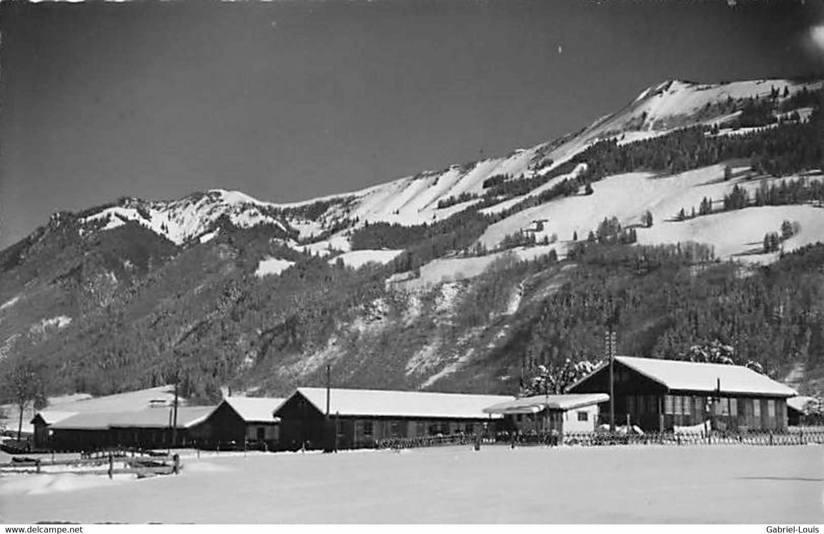 Camp De Grandvillard En Hiver  Gruyère Intyamon - Grandvillard