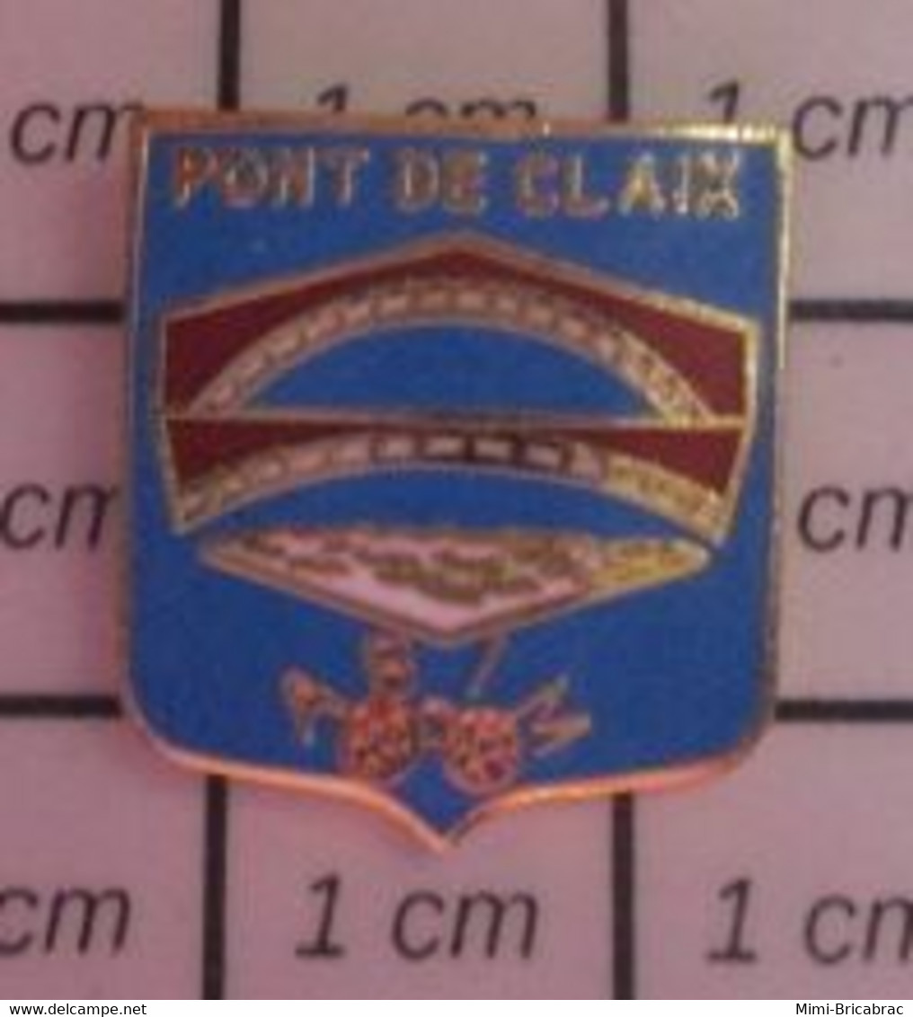 1617 Pin's Pins / Beau Et Rare / SPORTS / PETANQUE CLUB Association Bouliste Des Iles De Mars (ABIMPC) PONT DE CLAIX - Pétanque