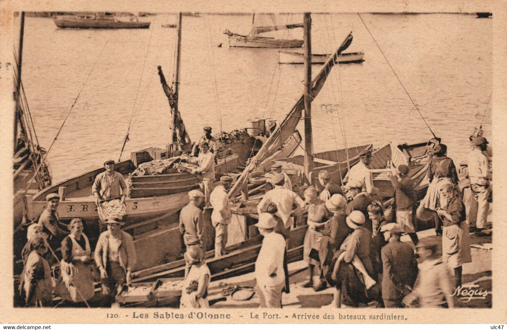 - Les SABLES-d'OLONNE. - Le Port - Arrivée Des Bateaux Sardiniers. - - Pêche