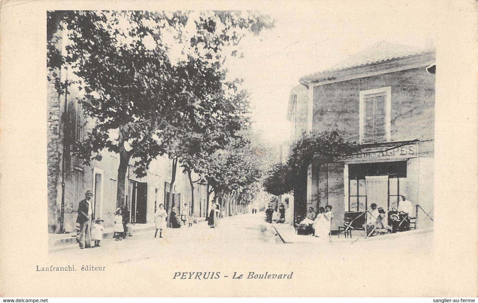 CPA 04 PEYRUIS LE BOULEVARD / CAFE DES ALPES - Other & Unclassified