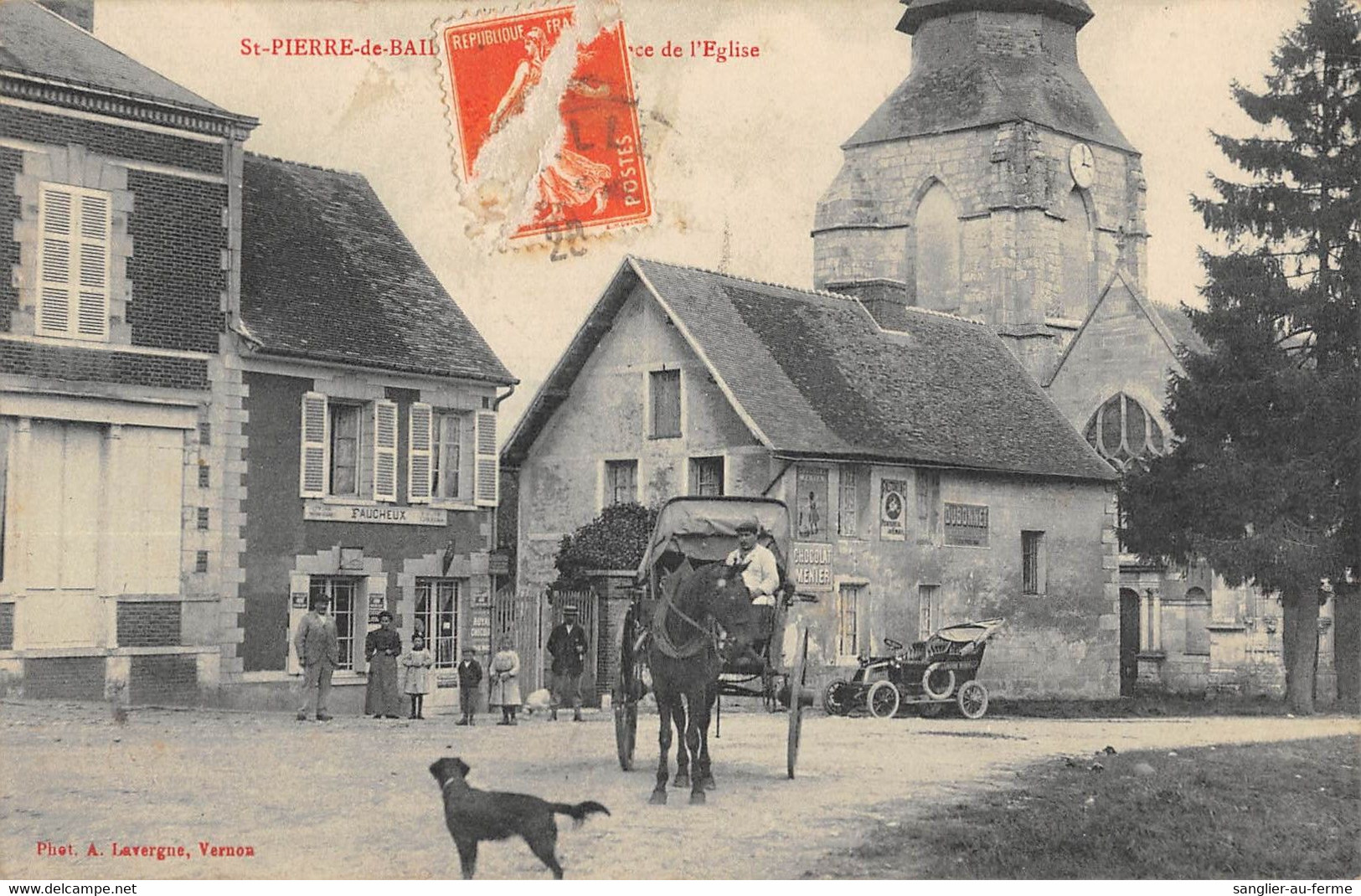 CPA 27 SAINT PIERRE DE BAILLEUL PLACE DE L'EGLISE / TABAC / ATTELAGE - Altri & Non Classificati