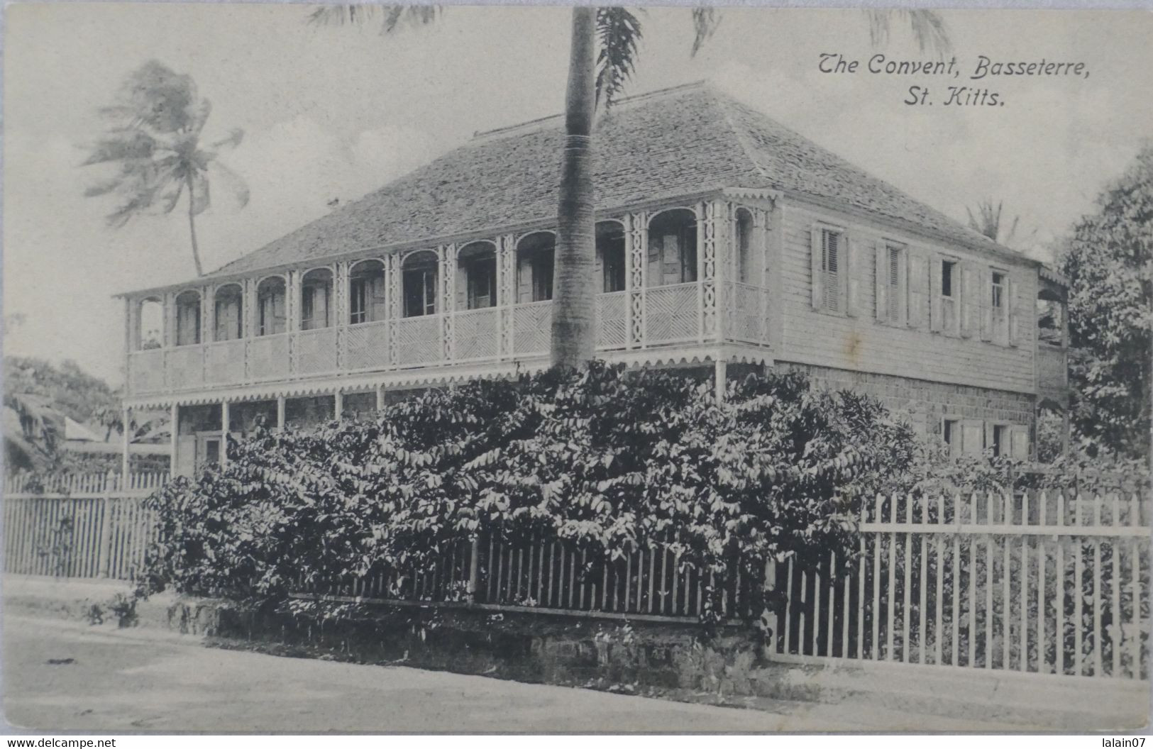 C. P. A. :  St. KITTS : The Convent BASSETERRE, 2 Stamps In 1913 - Saint-Christophe-et-Niévès