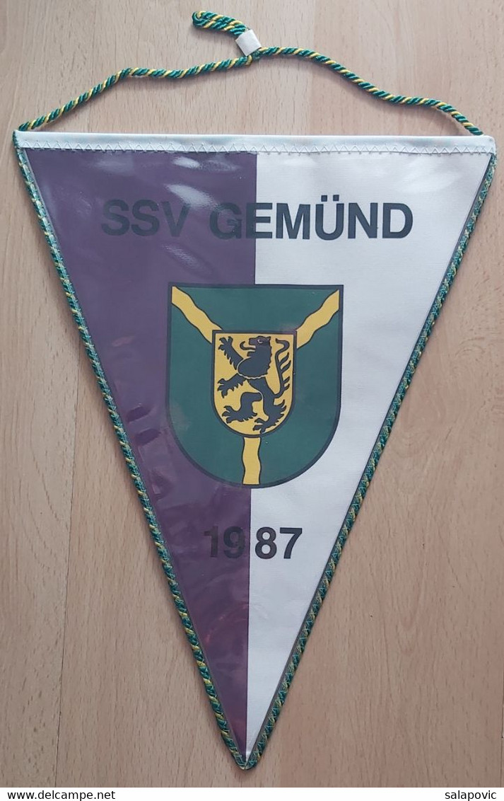 SSV GEMUND Germany Football Club soccer Fussball Calcio Futbol Futebol  PENNANT, SPORTS FLAG ZS 5/13 - Habillement, Souvenirs & Autres