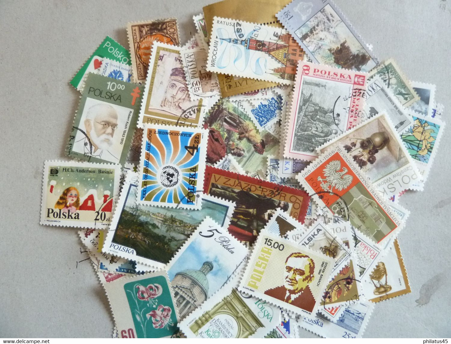 POLOGNE LOT DE 100 TIMBRES OBLITERES TOUS DIFFERENTS - Collections