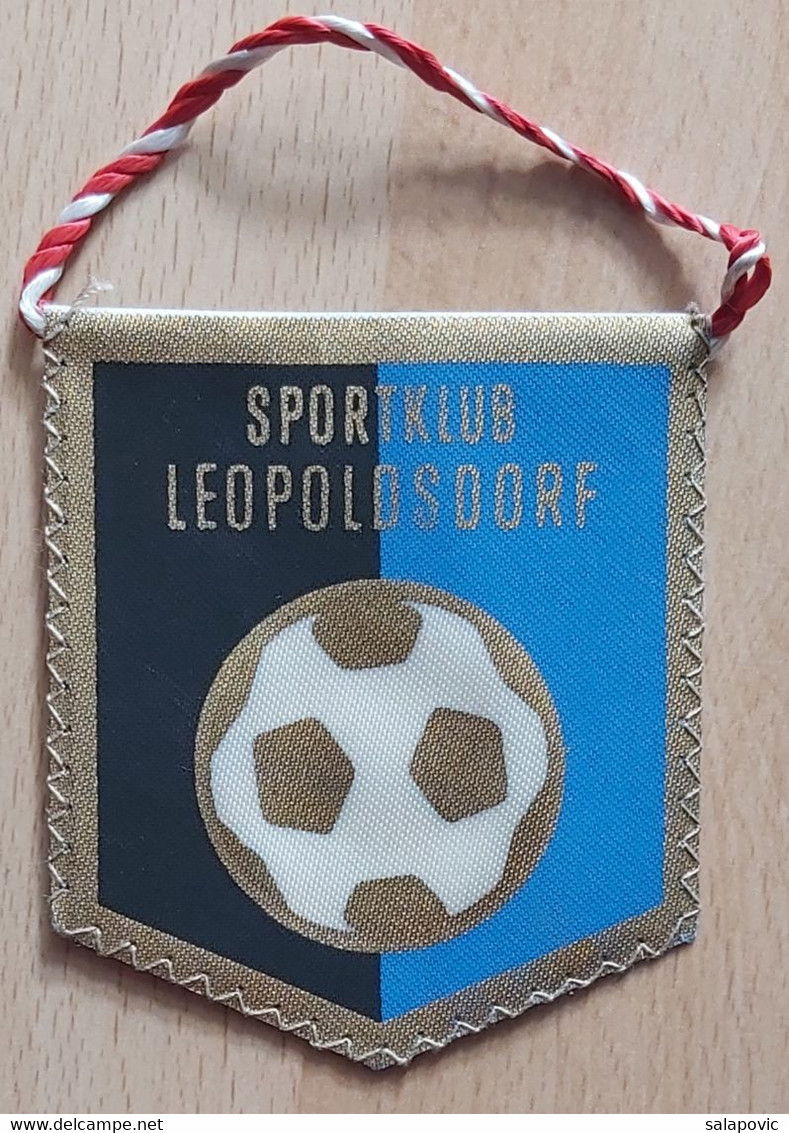 Sportklub Leopoldsdorf Im Mar Austria  Football Club Soccer Fussball Calcio Futbol Futebol  PENNANT, SPORTS FLAG ZS 5/18 - Habillement, Souvenirs & Autres