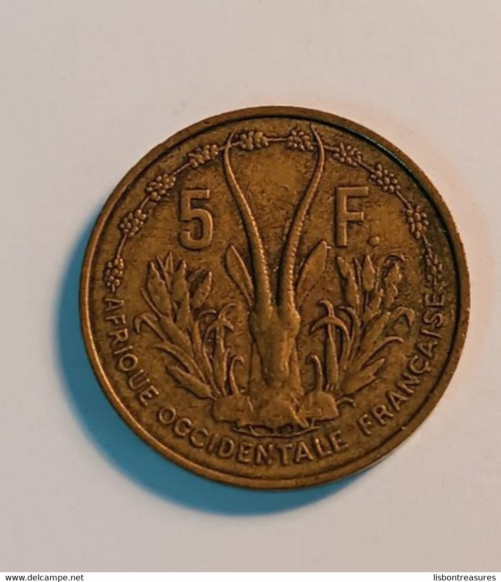 FRENCH WEST AFRICA 5 FRANCS COIN 1956 - África Occidental Francesa