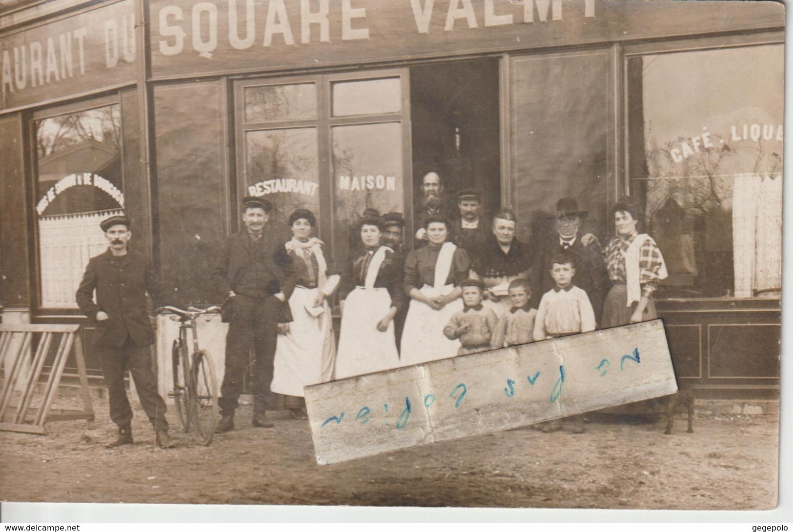 COLOMBES - Restaurant Du Square Valmy Situé Au 188 Boulevard De Valmy ( Carte Photo ) - Colombes