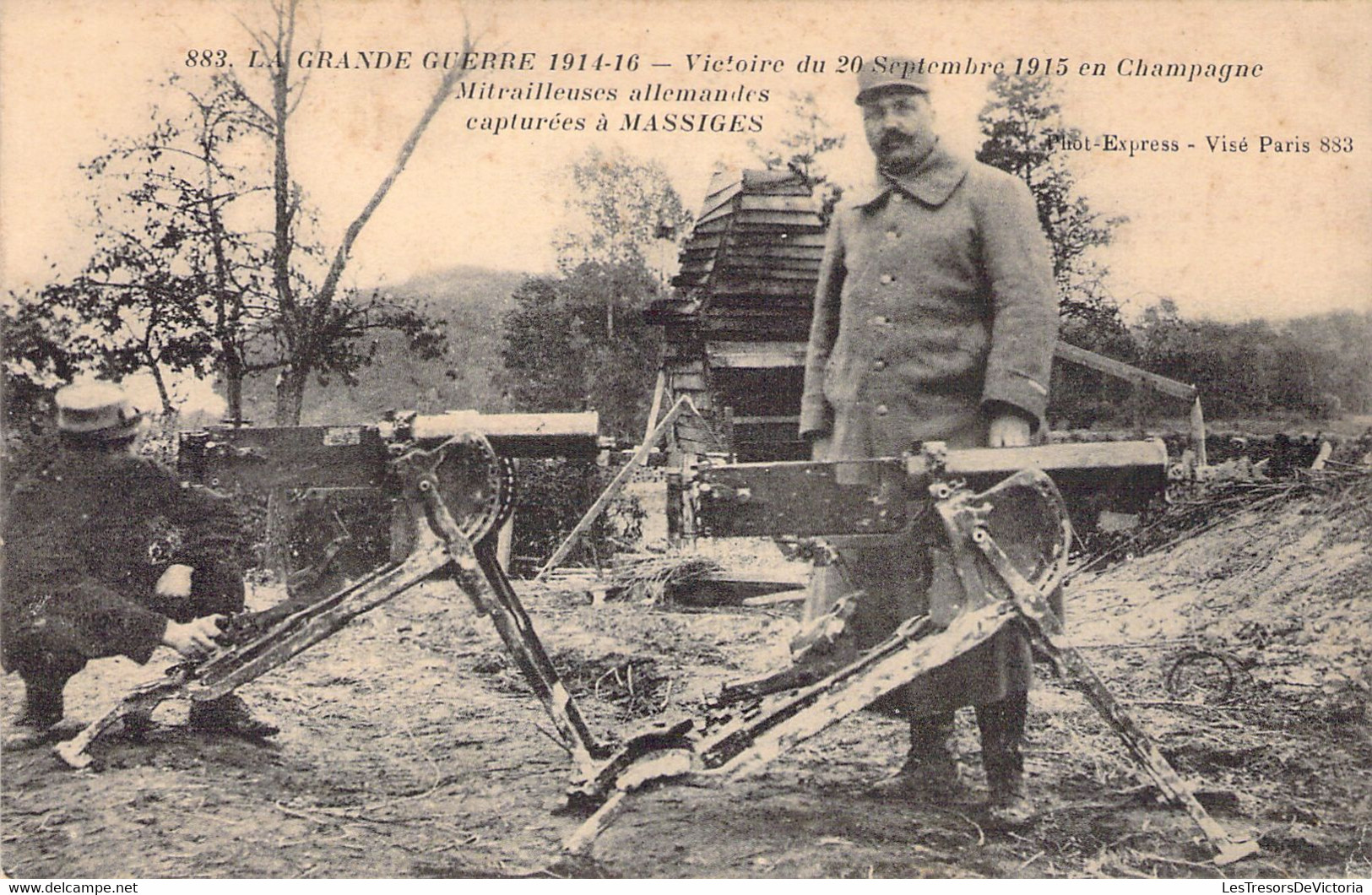 MILITARIA - MATERIEL - Mitrailleuses Allemandes Capturées à MASSIGES  -  Carte Postale Ancienne - Equipment