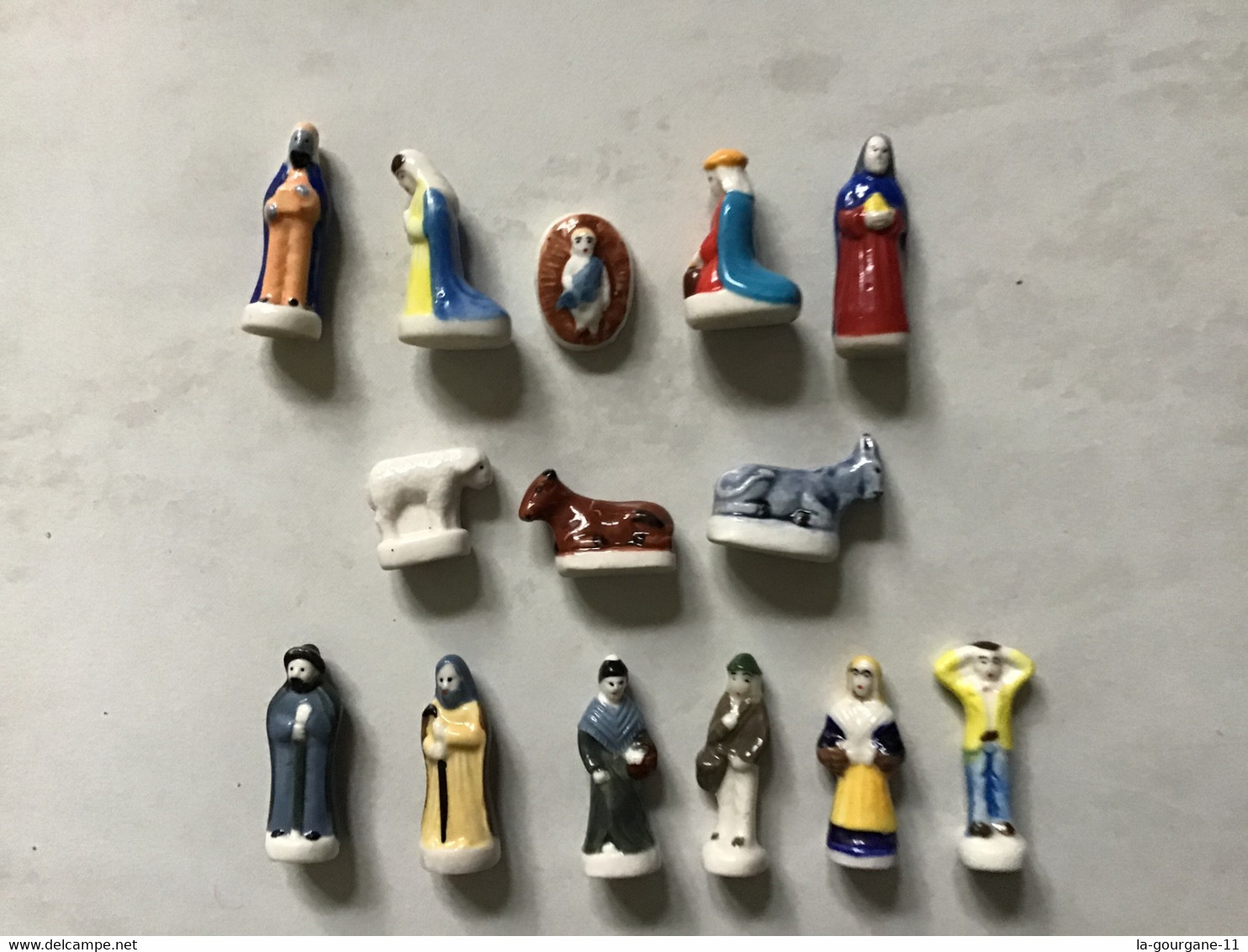 Série Complète 14 Fèves Brillantes CRÈCHE NATIVITÉ 2016 Santibelli Arguydal Pour Aldi - Santons