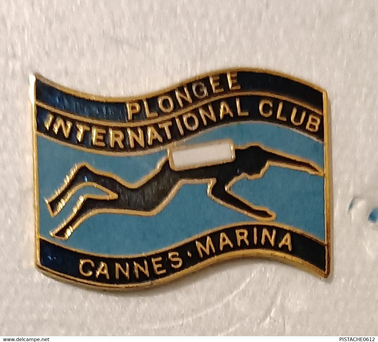 Pin's Cannes Marina Plongée International Club - Plongée