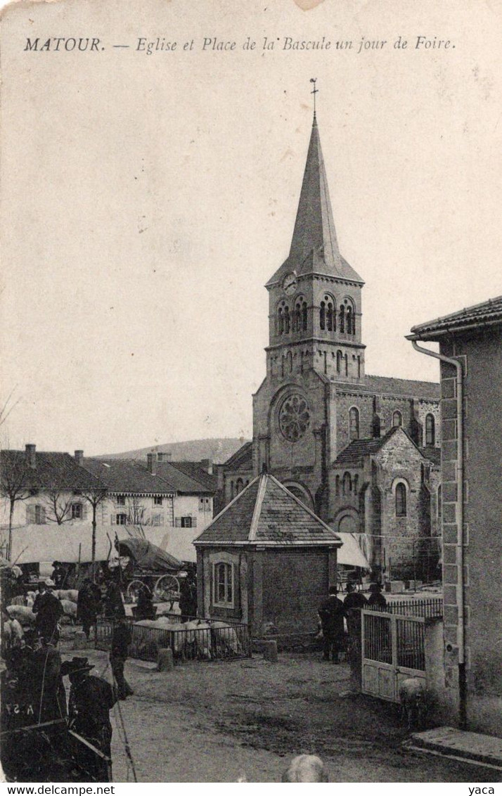 Matour église Et Place De La Bascule Un Jour De Foire Au Bétail  -  Marché - Fairs