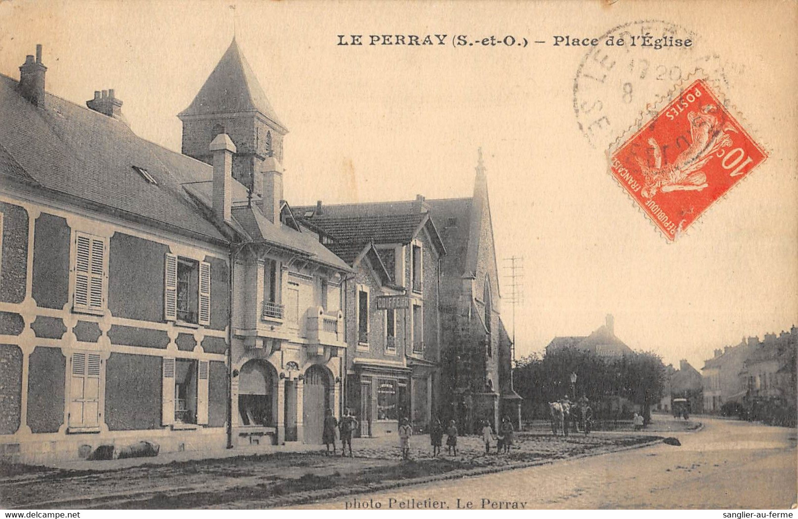 CPA 78 LE PERRAY / PLACE DE L'EGLISE / COIFFEUR / Cliché Rare - Le Perray En Yvelines