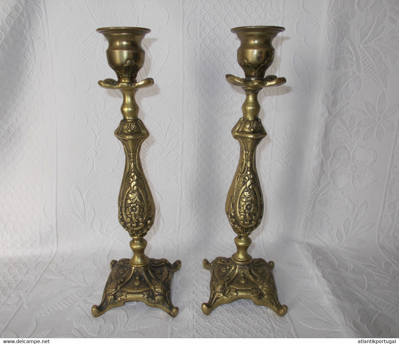 Paar Bronze Kerzenhalter. - Candeleros, Candelabros Y Palmatorias