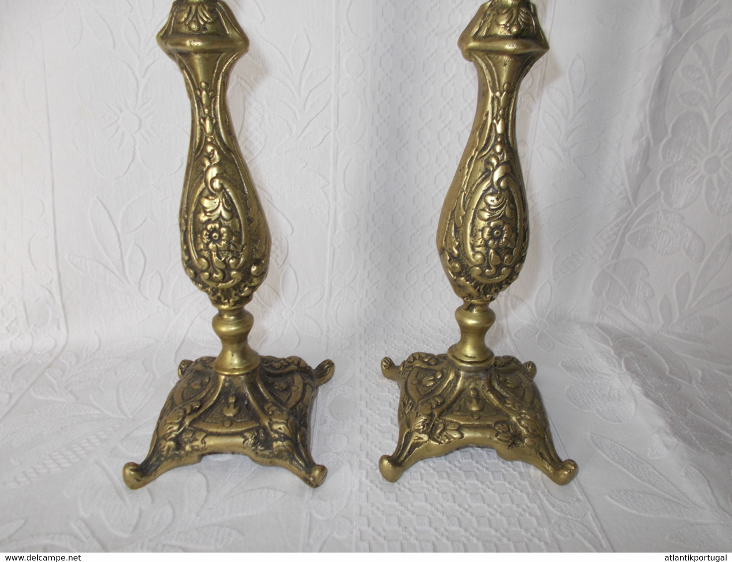 Paar Bronze Kerzenhalter. - Candeleros, Candelabros Y Palmatorias