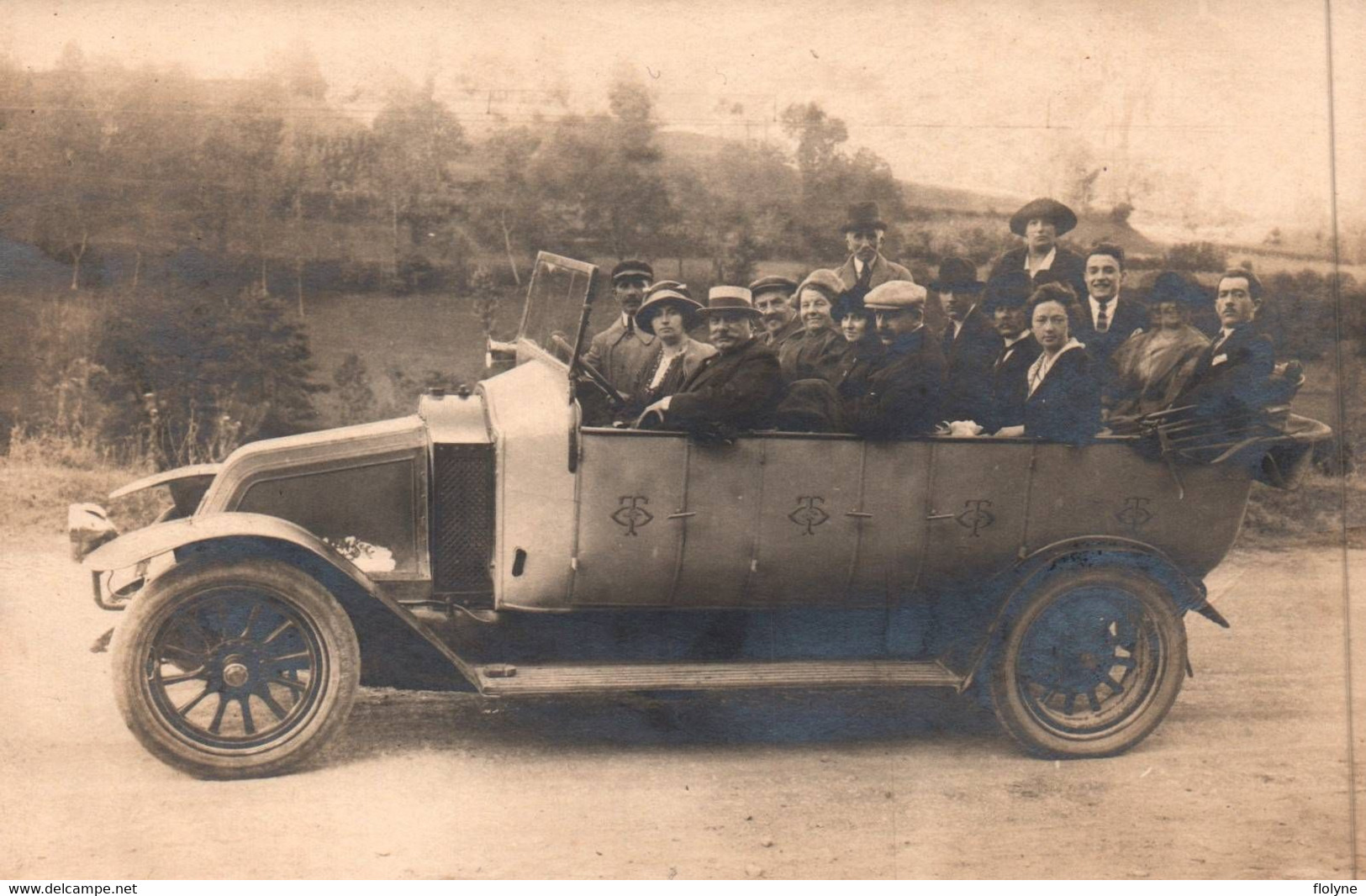 Bus Autobus - Carte Photo - Véhicule De Transport , Car Autocar - Photographe A. DURAND , Cité Du Sacré Coeur LOURDES - Autobus & Pullman