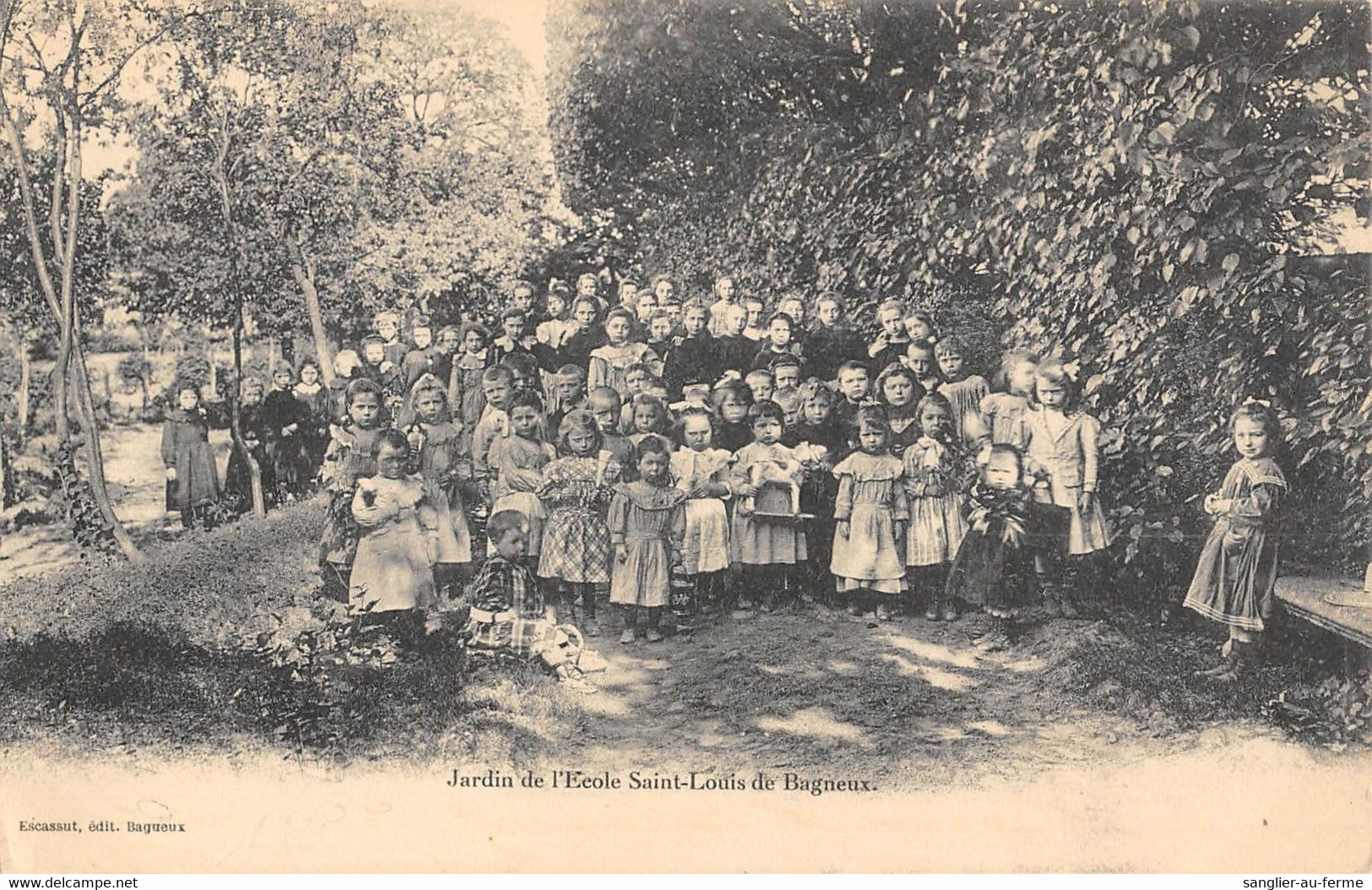 CPA 92 BAGNEUX / JARDIN DE L'ECOLE SAINT LOUIS DE BAGNEUX / ENFANT - Bagneux