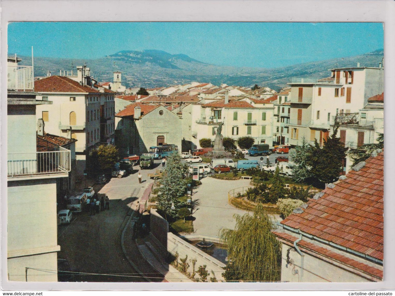 AGNONE  ISERNIA  PIAZZA IV  NOVEMBRE  VG - Isernia