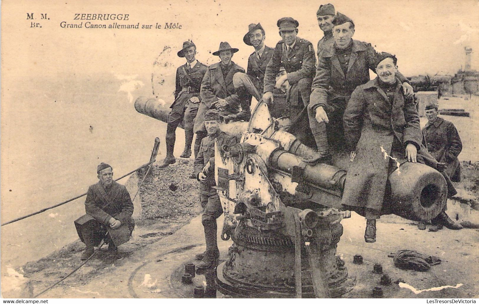 MILITARIA - ZEEBRUGGE - Grand Canon Allemand Sur Le Môle  - Carte Postale Ancienne - Materiaal