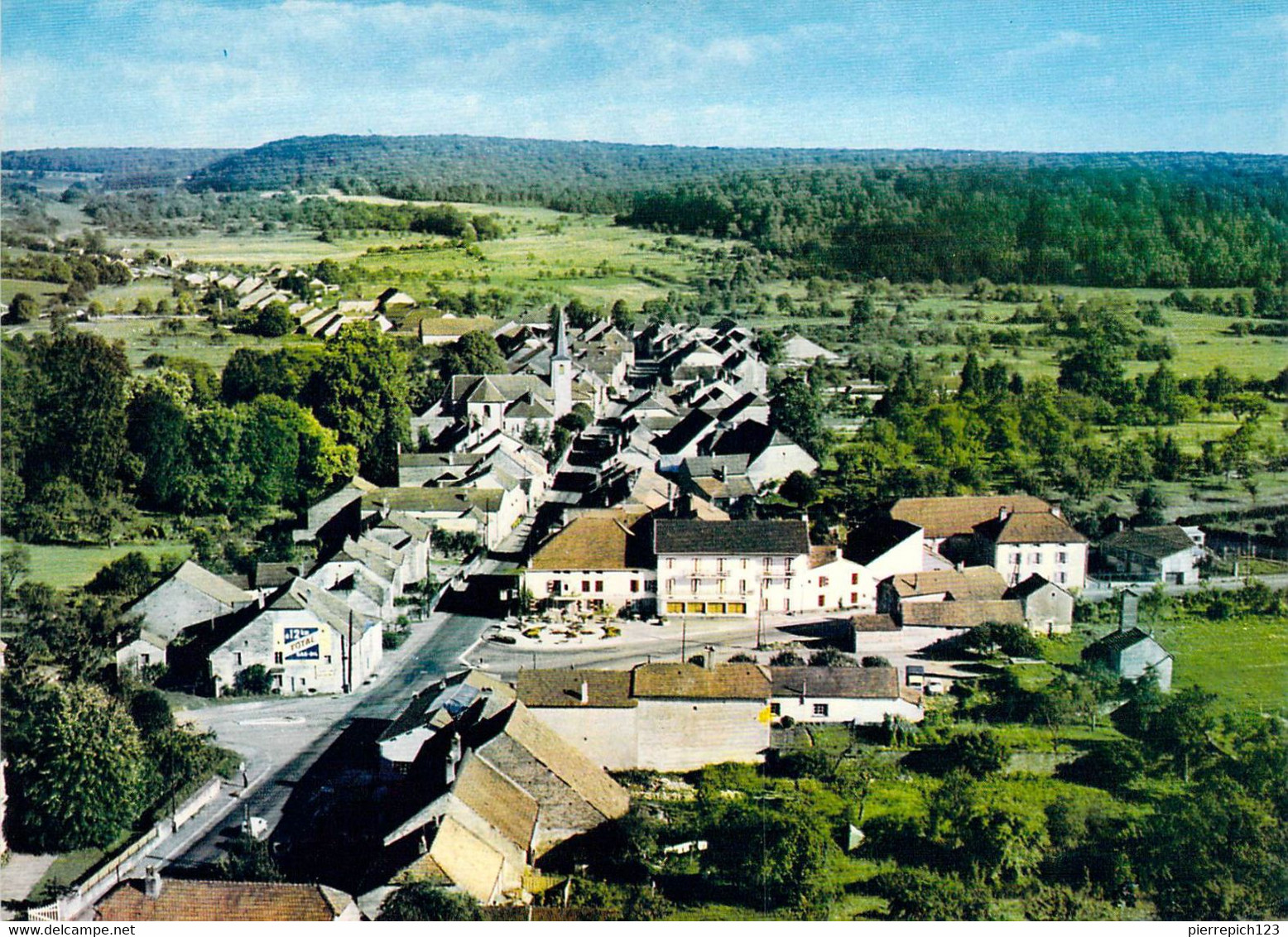 70 - Combeaufontaine - Vue Générale Aérienne Et Hôtel Du Balcon - Combeaufontaine