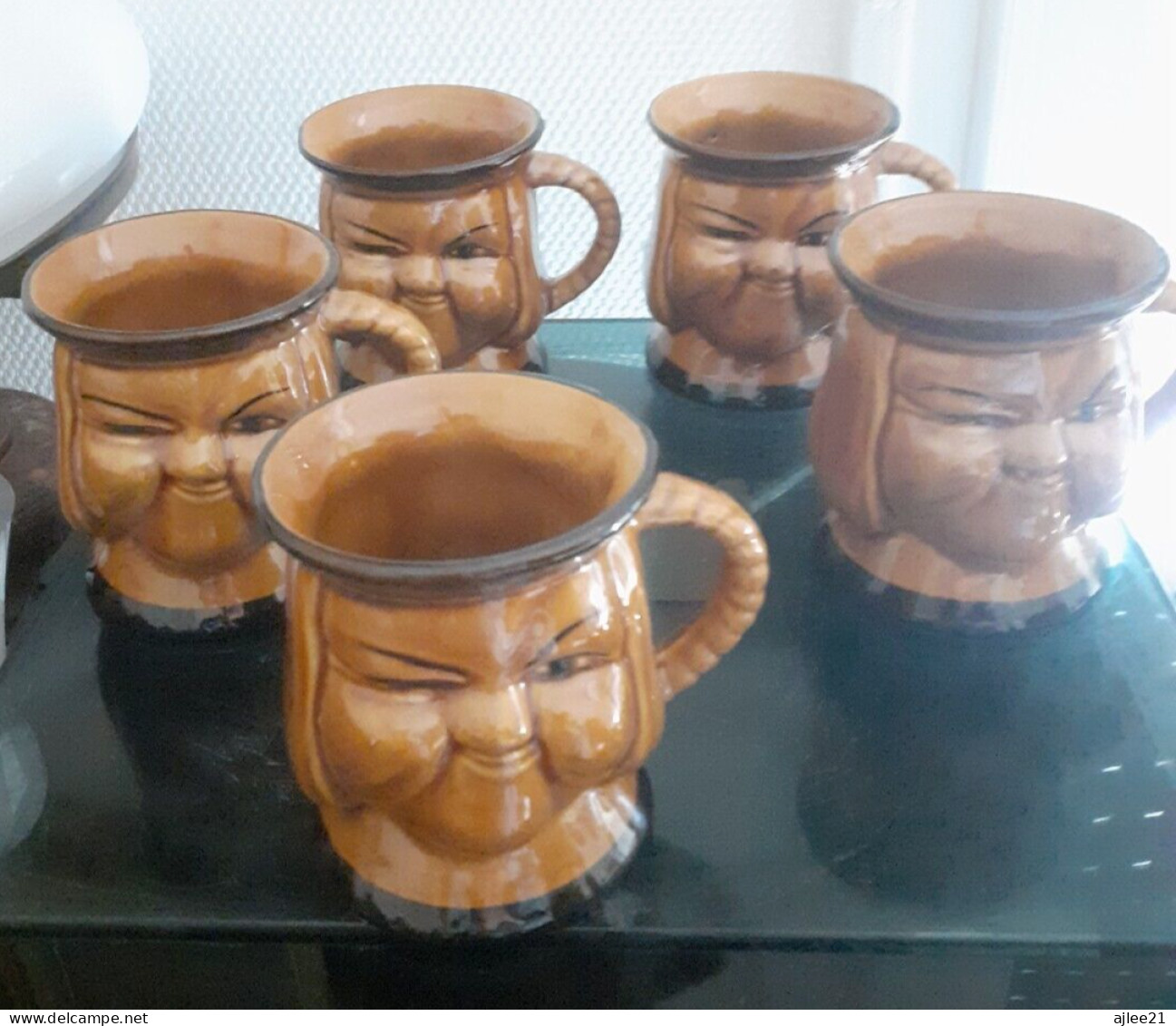 Pichet anthropomorphe Toby 5 tasses en céramique Portugal. A C Peirera.