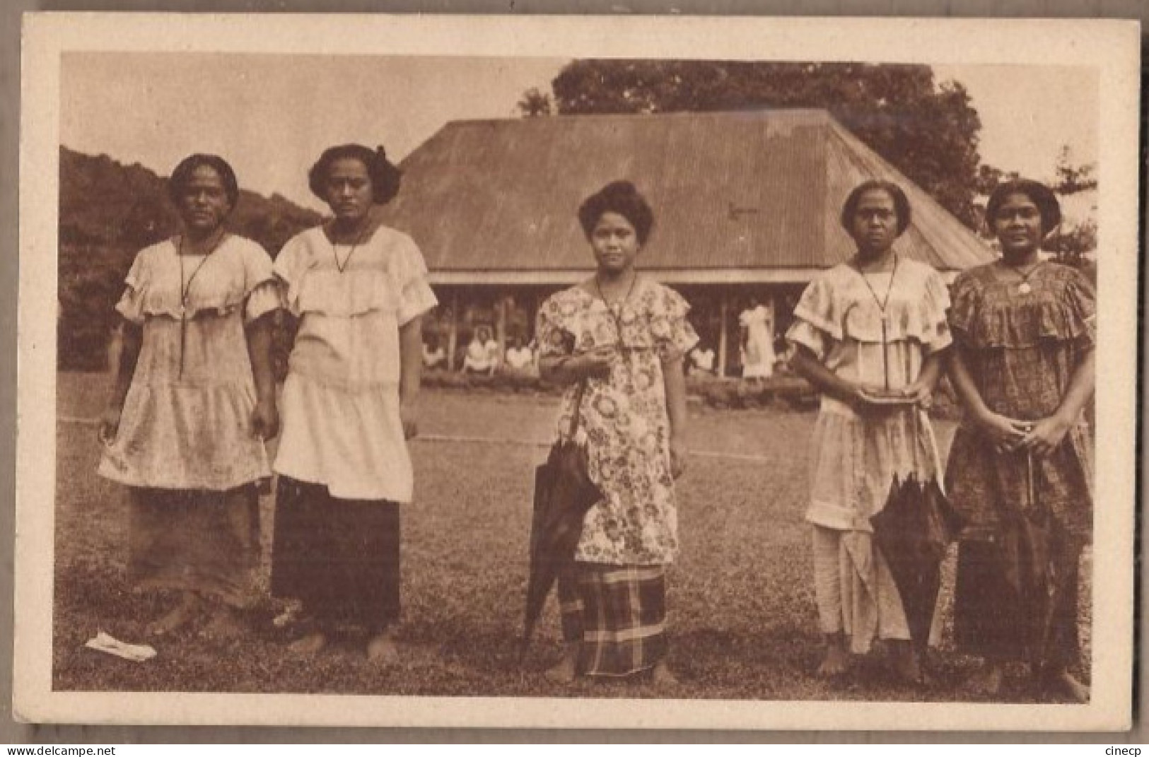 CPSM ILES SAMOA - Jeunes Elèves Des Soeurs D' Apia - TB GROS PLAN Jeunes Femmes - Samoa