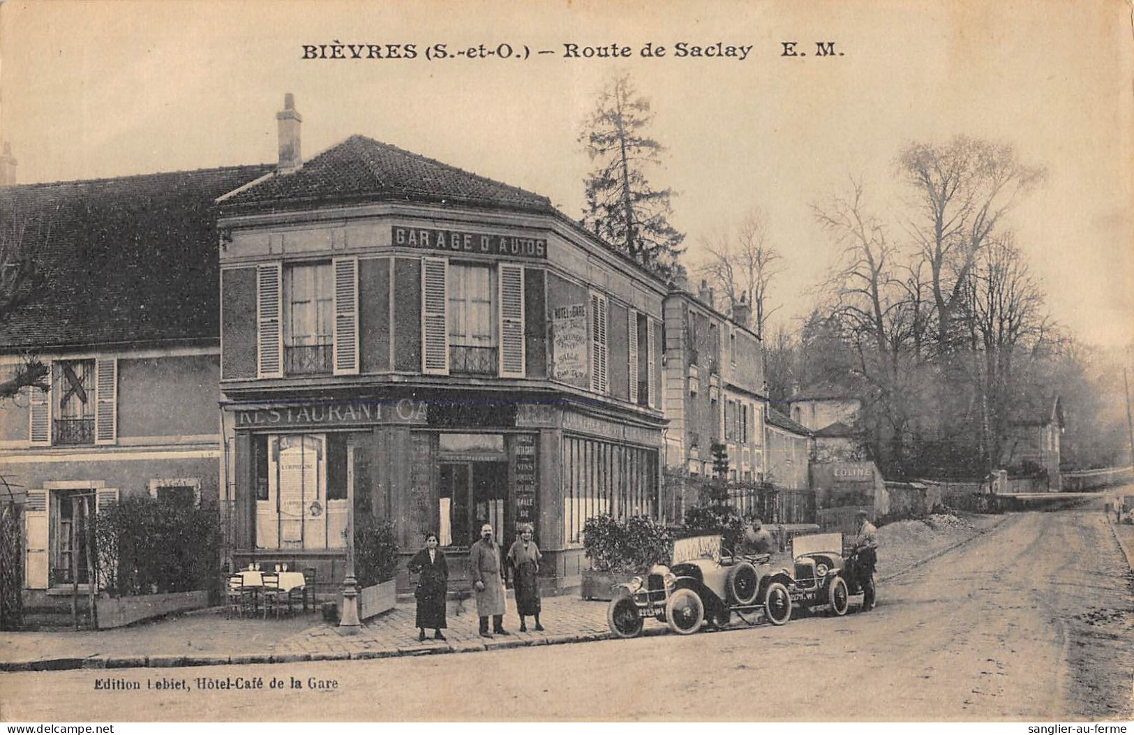 CPA 91 BIEVRES / ROUTE DE SACLAY / VOITURE / RESTAURANT/ Cliché Rare - Bievres