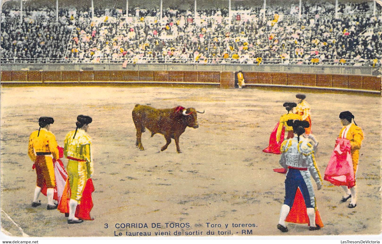 Sport - Spectacle - Corrida De Toros - Le Taureau Vient De Sortir Du Toril - RM - Colorisé - Carte Postale Ancienne - Andere & Zonder Classificatie