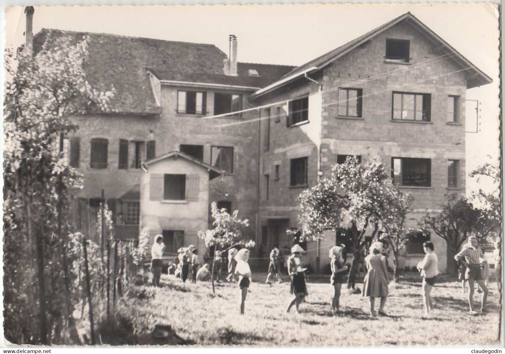 Messery , Haute Savoie. Colonie De Frize. CPSM Grd Forrmat Animée. Enfants. Peu Courante. - Messery