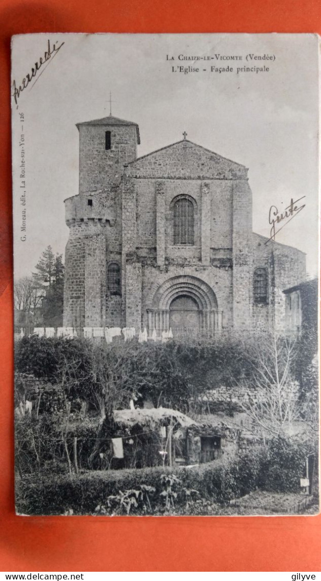 CPA (85)  La Chaize Le Vicomte. L'église. Façade Principale . (Y.343) - La Chaize Le Vicomte