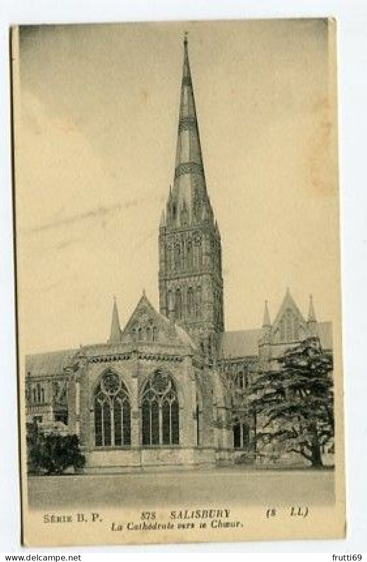 AK 122534 ENGLAND - Salisbury - LA Cathédrale Vers Le Choeur - Salisbury