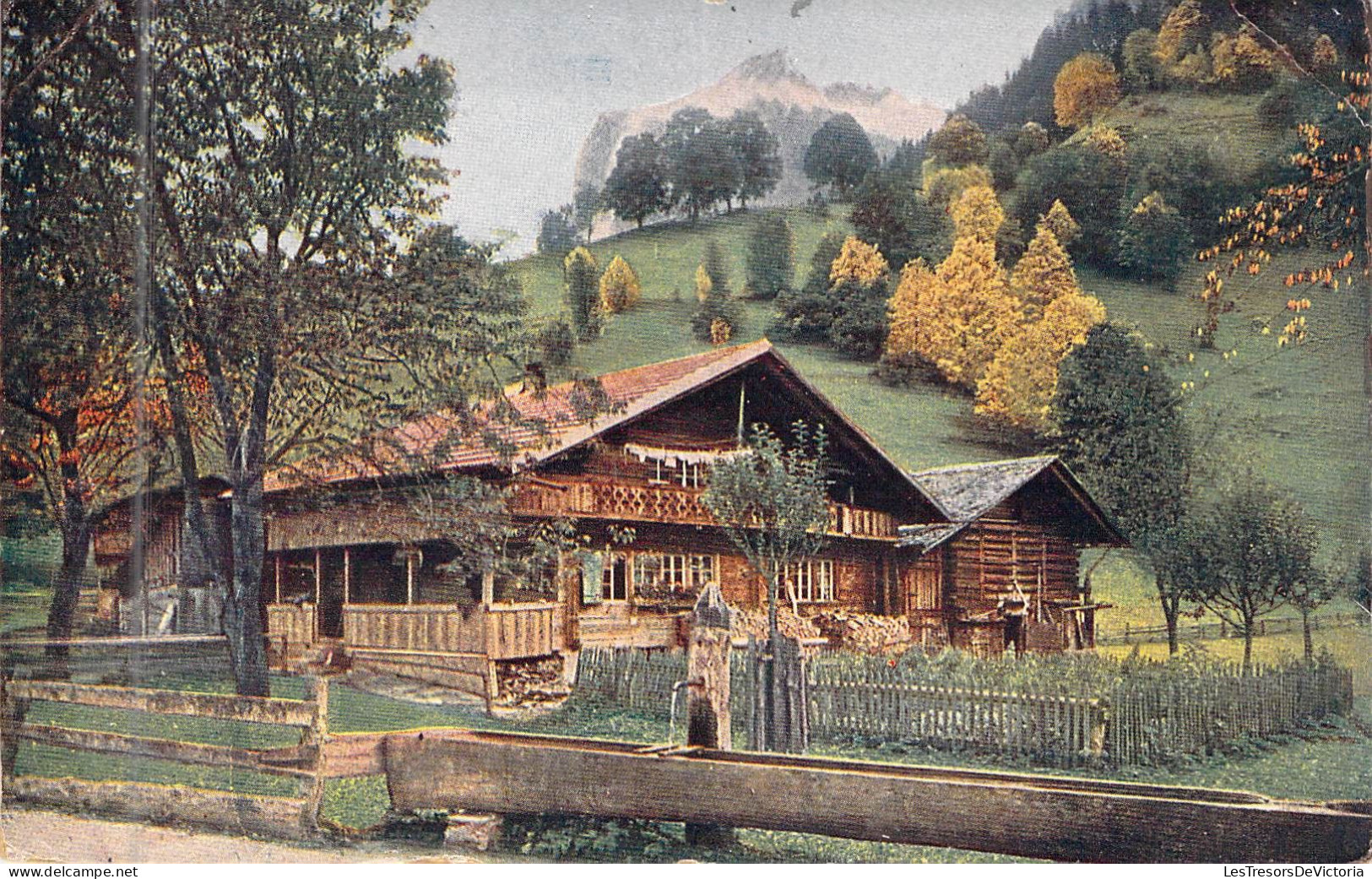 SUISSE - Illustration - Chalet En Bois - Prairie - Arbre - Montagne - Carte Postale Ancienne - Mon