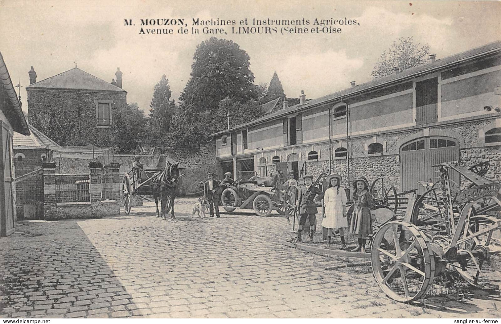 CPA 91 LIMOURS / MACHINES ET INSTRUMENTS AGRICOLES / AVENUE DE LA GARE M.MOUZON - Limours