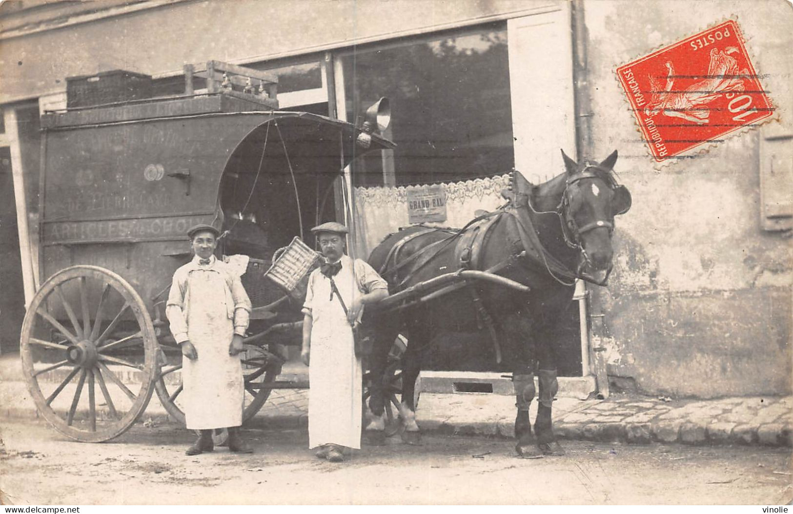 23-2227 : CARTE PHOTO . ATTELAGE DE LA MAISON  DE L'EPICERIE CENTRALE ARTICLES DE CHOIX - Pierrelaye