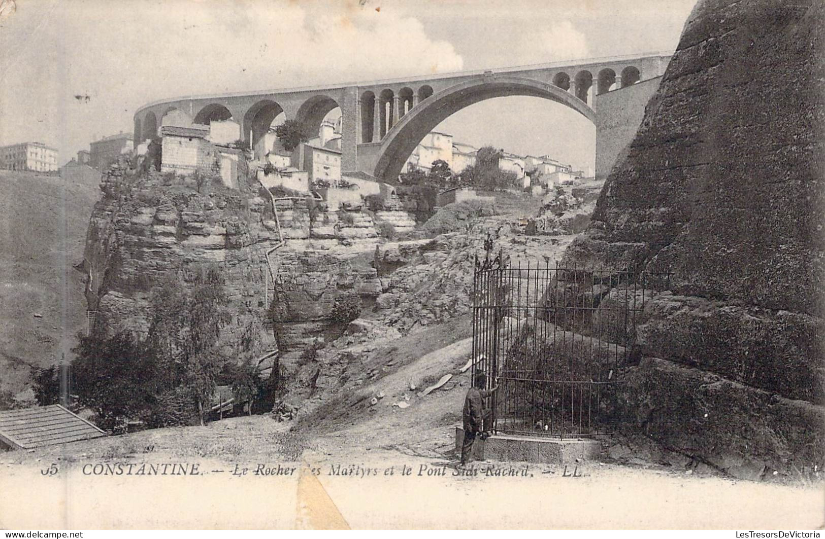 CONSTANTINE - Le Rocher Des Martyrs Et Le Pont Sidi Rached - LL - Carte Postale Ancienne - Constantine